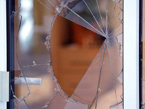 Замена стеклопакета в Санкт-Петербурге